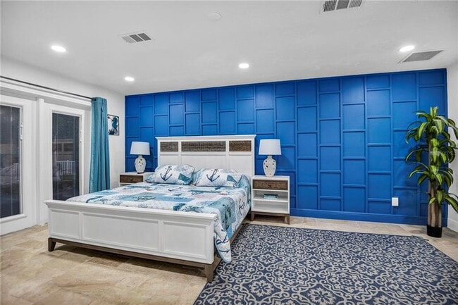 Building Photo - 31 Lands End Ln