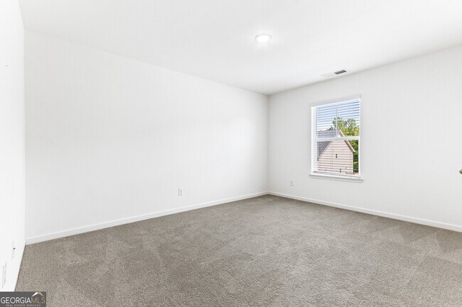 Building Photo - 1307 Trident Maple Chase