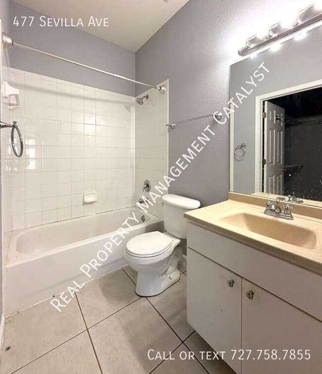 Building Photo - 477 Sevilla Ave