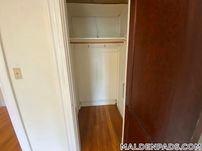 Building Photo - 17-19-19 Washington St