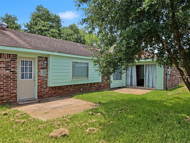 Building Photo - 123 Asheboro Dr