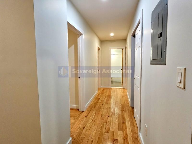 Building Photo - 707 W 171st St