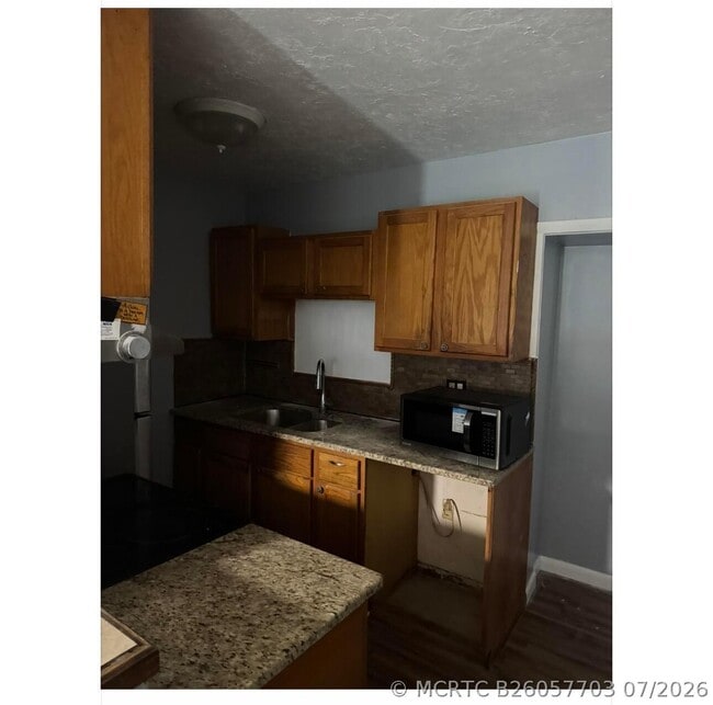 Building Photo - 3235 Ocean Pkwy