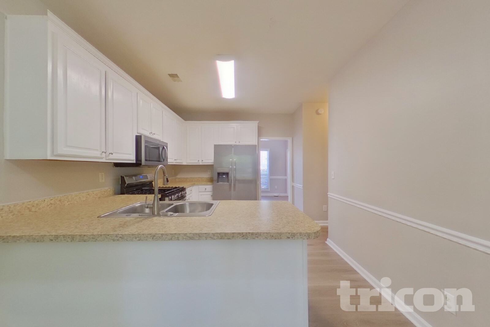 Building Photo - 12264 Crestwood Ct