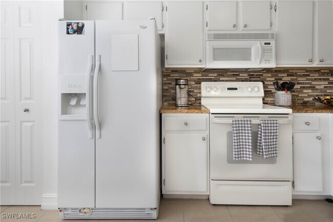 Building Photo - 1392 Churchill Cir