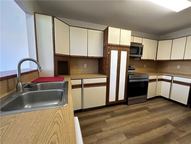 Building Photo - 738 Imperial Harbor Dr