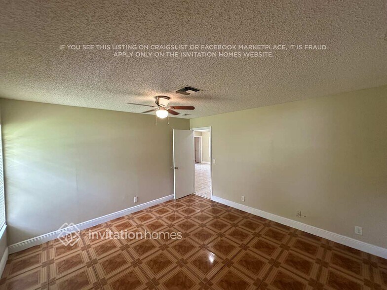 Building Photo - 127 Dove Cir