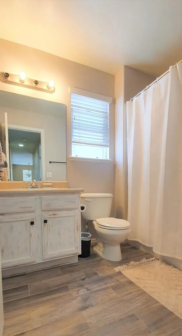 Building Photo - Beautiful 3 bedroom home for rent!