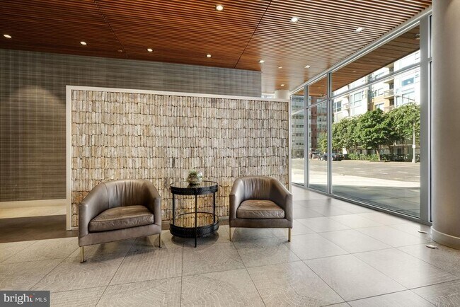 Building Photo - 1311 13th St NW