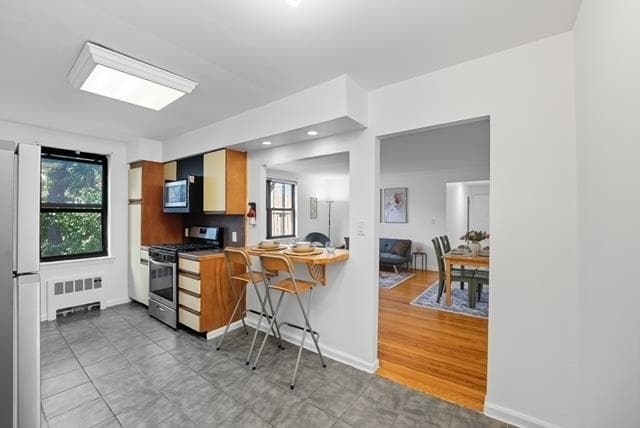 Building Photo - 67 W 48th St