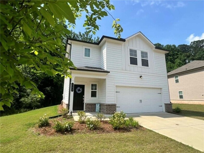 Building Photo - 705 Evergreen Rd