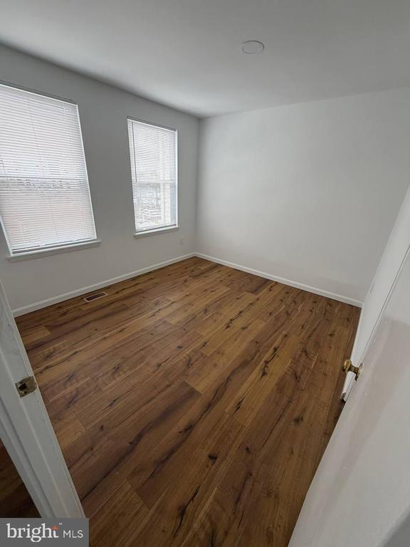 Building Photo - 7812 WHISTLING Ct