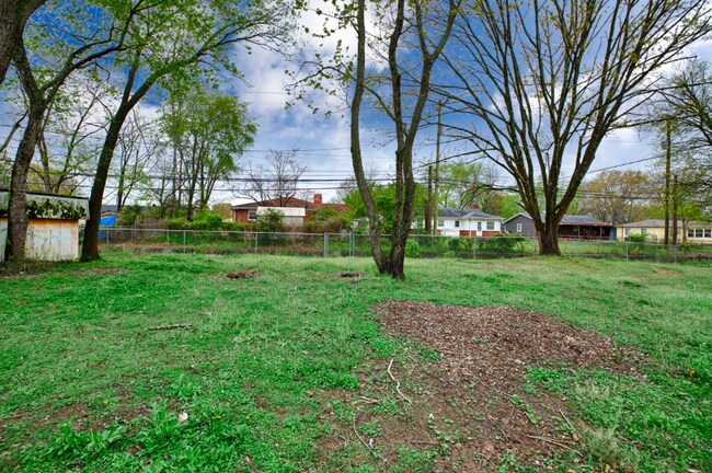 Building Photo - 2804 Thurman Cir SW