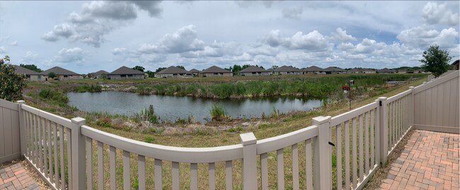 Building Photo - 13335 Crest Lake Dr