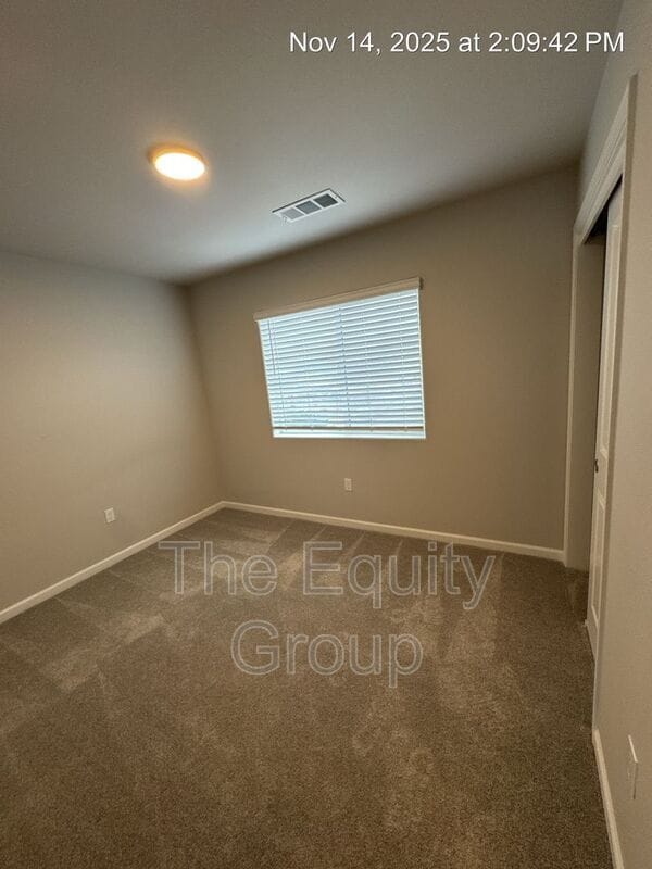 Building Photo - 410 S Summit St