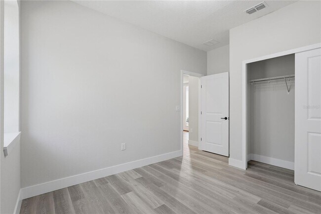 Building Photo - 4 Slator Ct