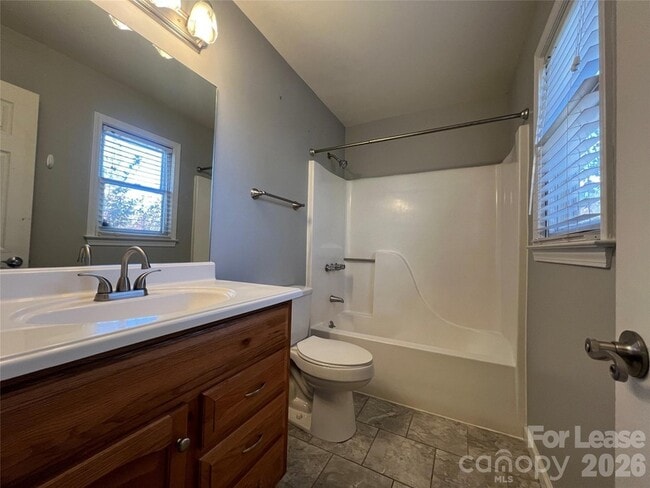 Building Photo - 1369 Little Rd