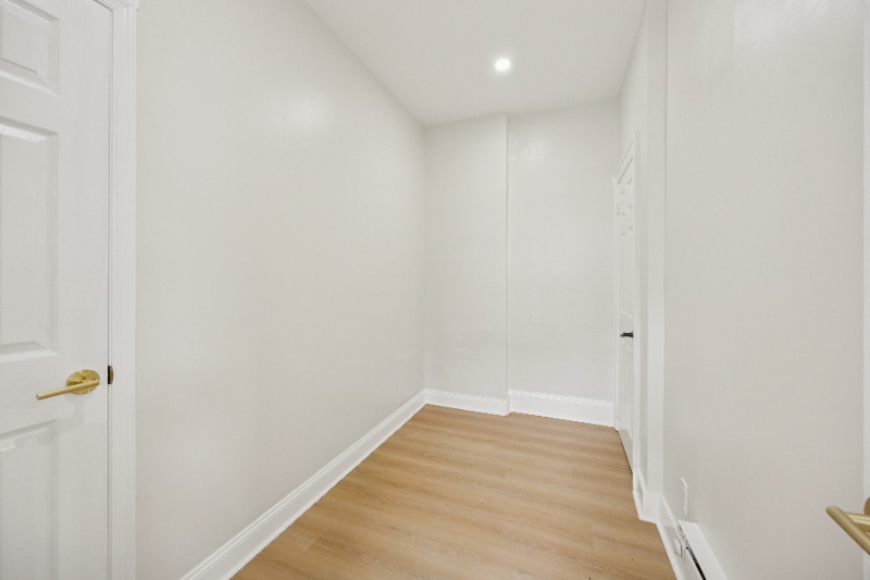Building Photo - 130 Hansberry St