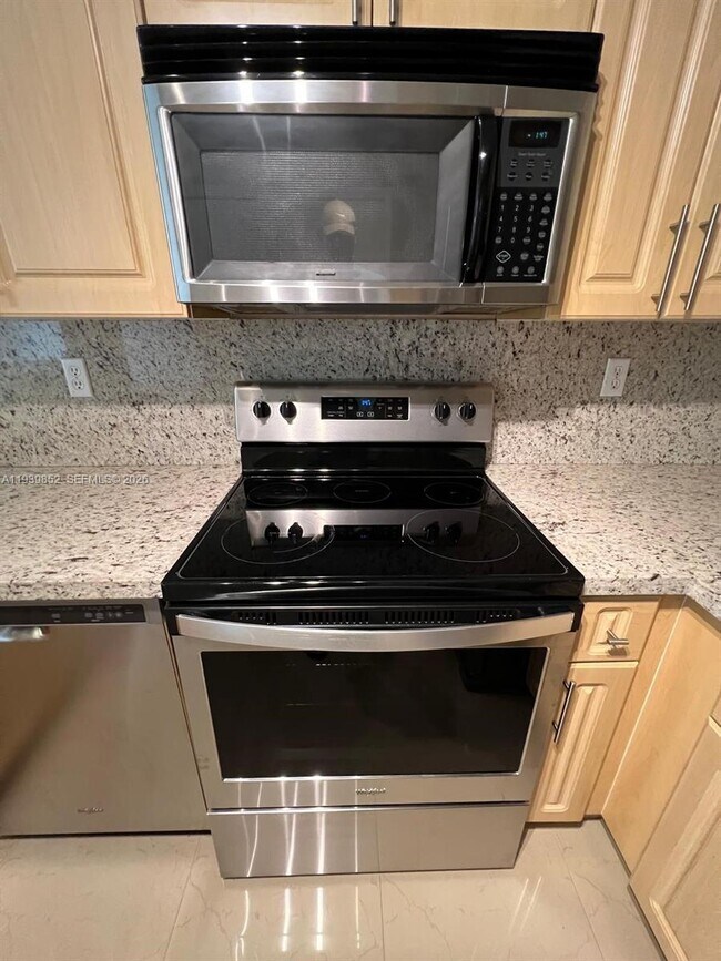 Building Photo - 721 SW 107th Ave