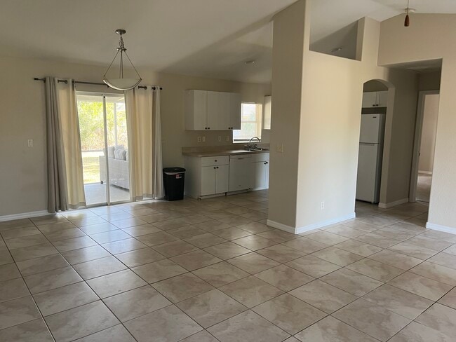 Building Photo - 1534 Mincey Terrace