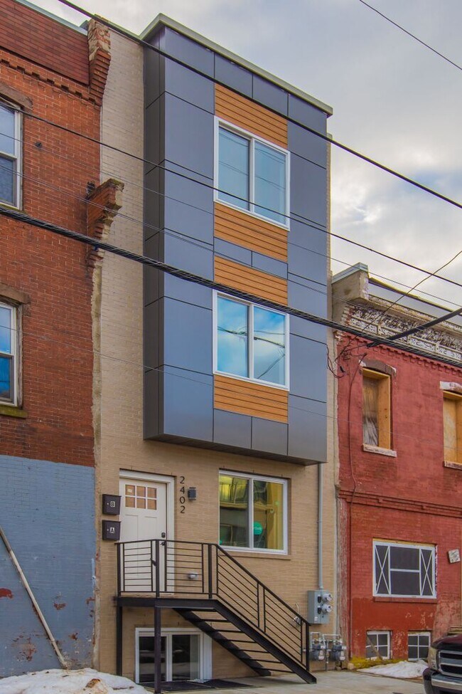 Building Photo - 2402 W Jefferson St