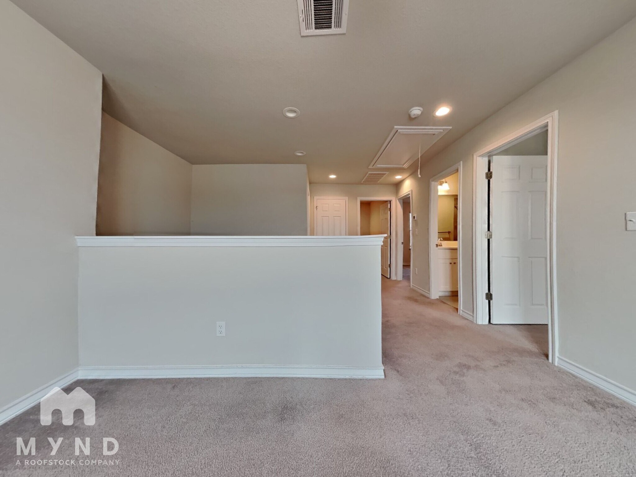 Building Photo - 3801 Soft Shore Ln