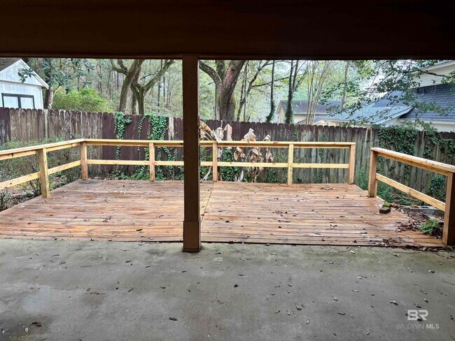 Building Photo - 171 Montclair Loop