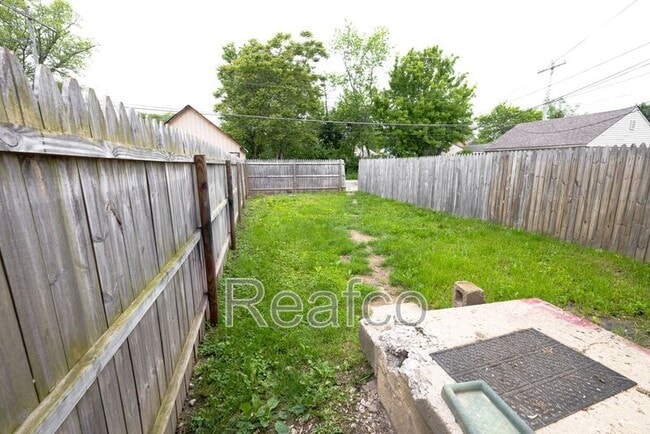 Building Photo - 2965 McGuffey Rd