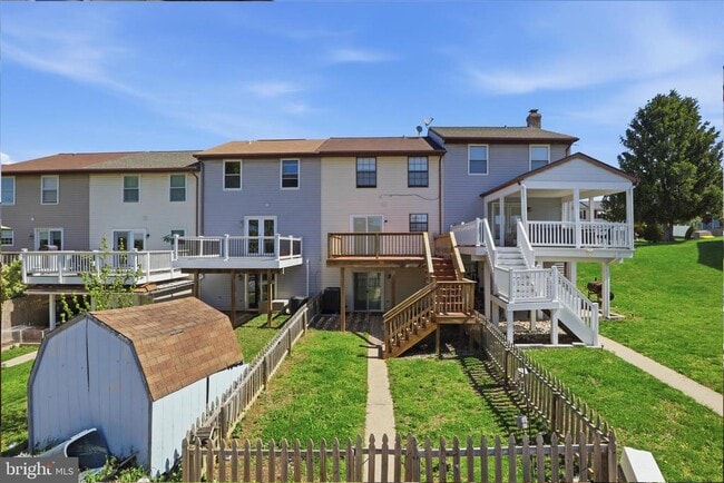 Building Photo - 663 Johahn Dr