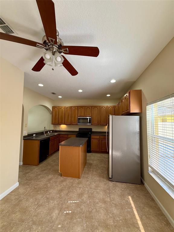 Building Photo - 11912 Deer Path Way