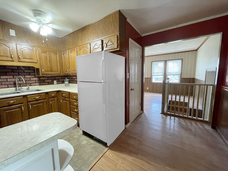 Building Photo - 1345 S Liberty St