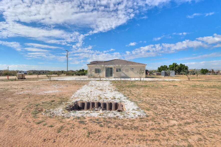 Building Photo - 15908 W Ghost Ranch Rd