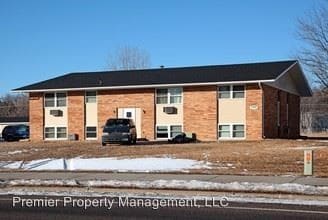 Building Photo - 725 College Ave S