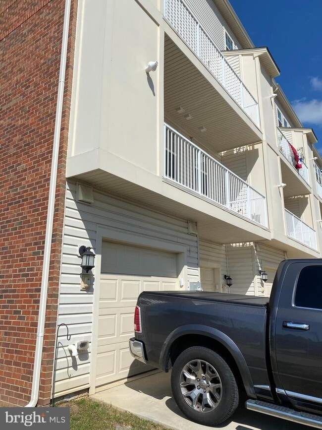 Building Photo - 5001 Judicial Way