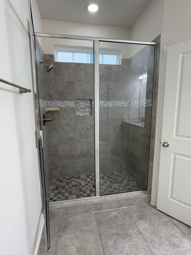 Building Photo - 3084 Adventure Way