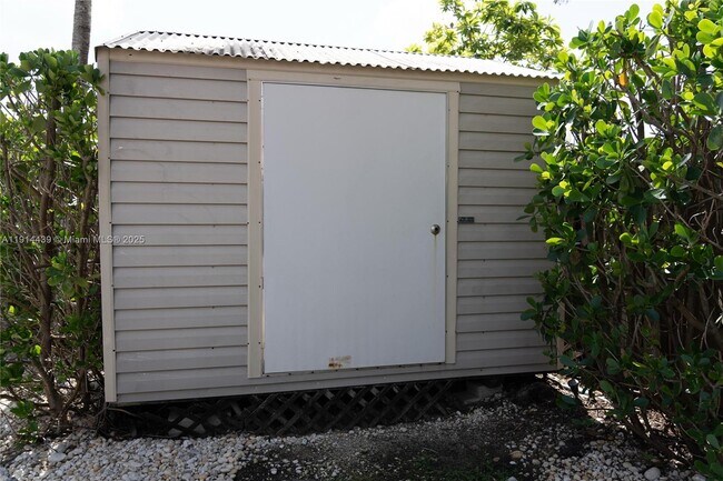 Building Photo - 17992 SW 152nd Ct