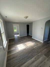 Building Photo - 3201 W 26th St