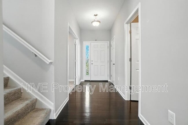 Building Photo - 6888 Lady Abigail Dr