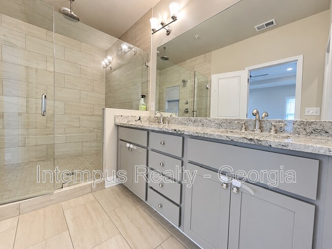 Building Photo - 1260 Stone Castle Cir