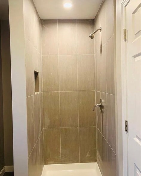 Building Photo - 99 Parnell St