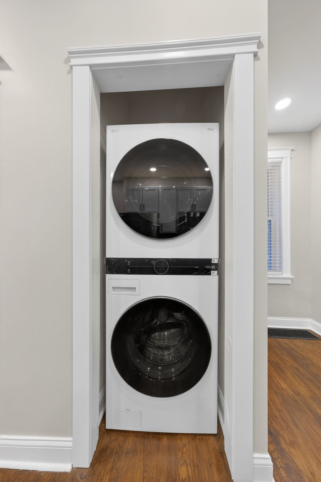 Building Photo - 4170 McRee Ave