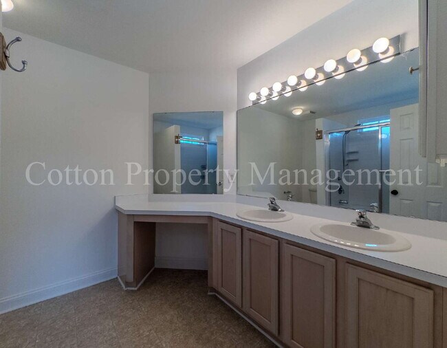 Building Photo - 7106 Haven Way