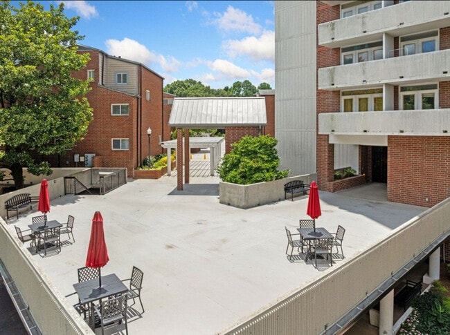 Building Photo - 391 Ralph McGill Blvd NE