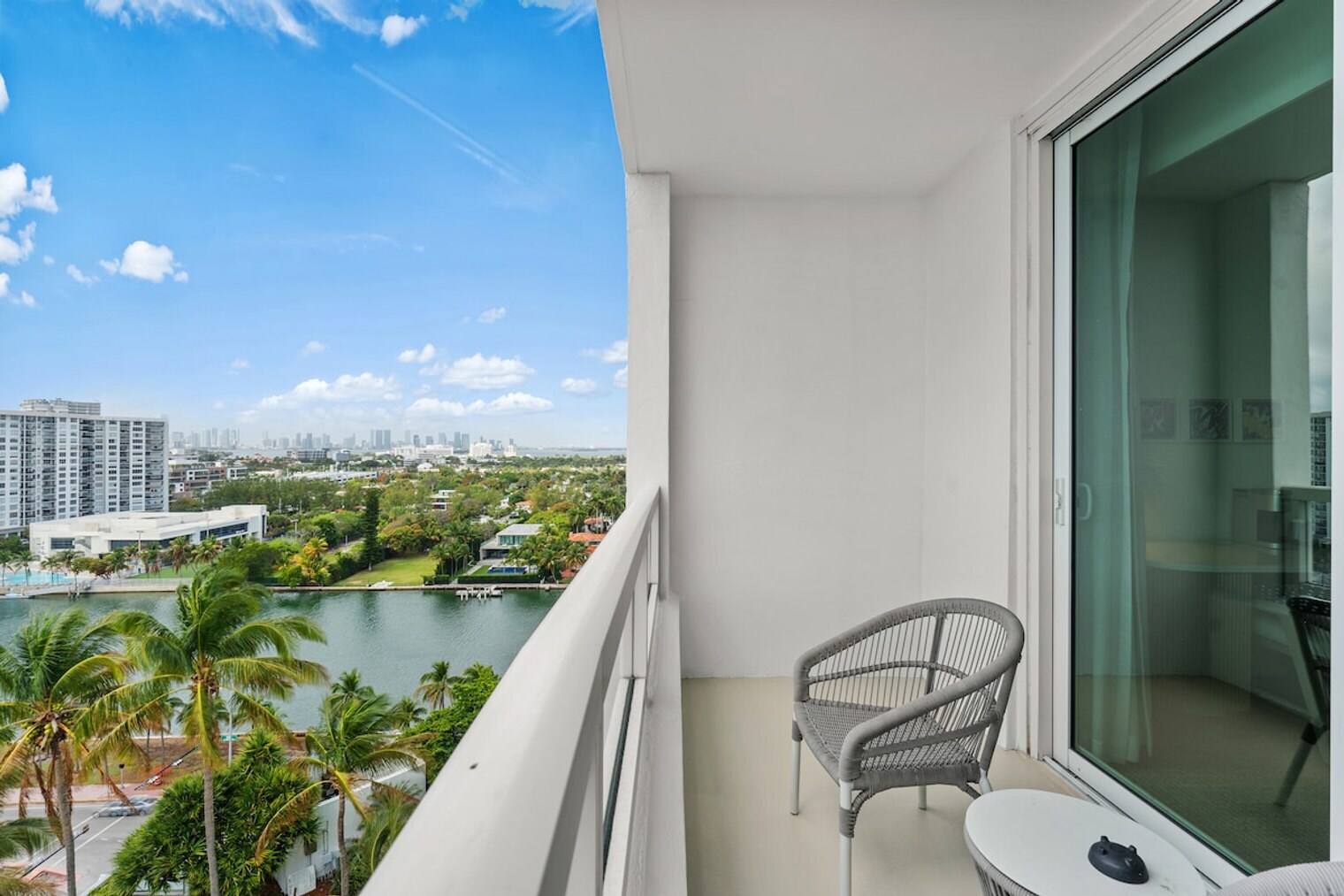 Building Photo - 4401 Collins Ave