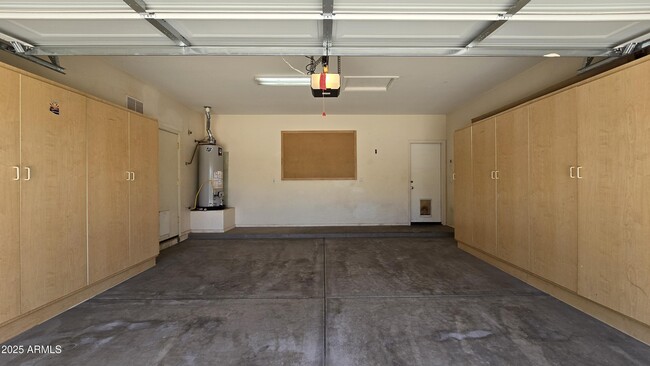 Building Photo - 16176 W Desert Mirage Dr