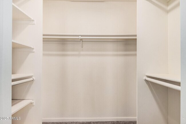 Building Photo - 4950 W Grovers Ave