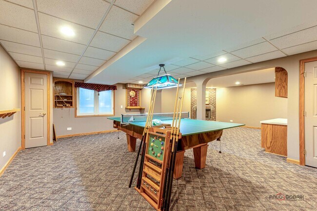 Building Photo - 1214 Shoreline Dr