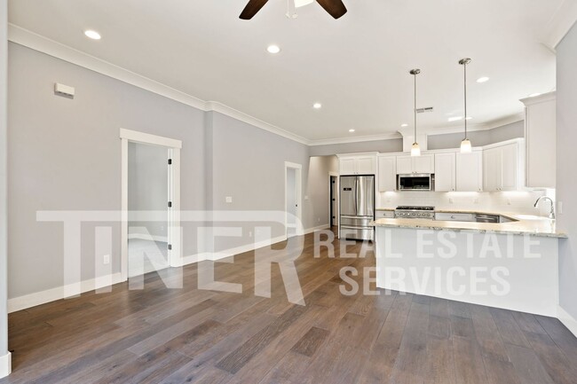 Building Photo - 2711 U St