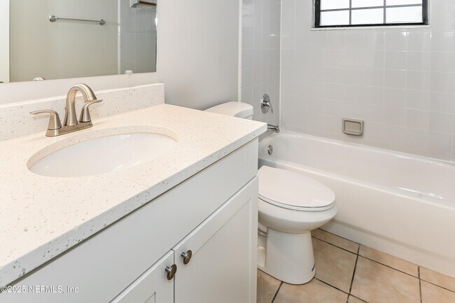 Building Photo - 12484 N Windy Willows Dr