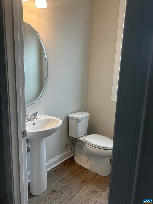 Building Photo - 2024 Calico Ct